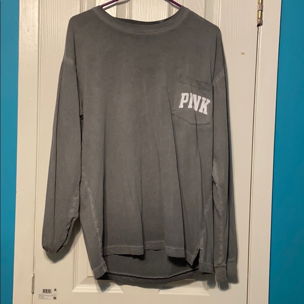 Grey long sleeve shirt